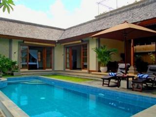 Dedari Villa Jimbaran  Exterior photo